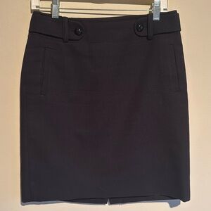 Banana Republic black pencil skirt. Size 4